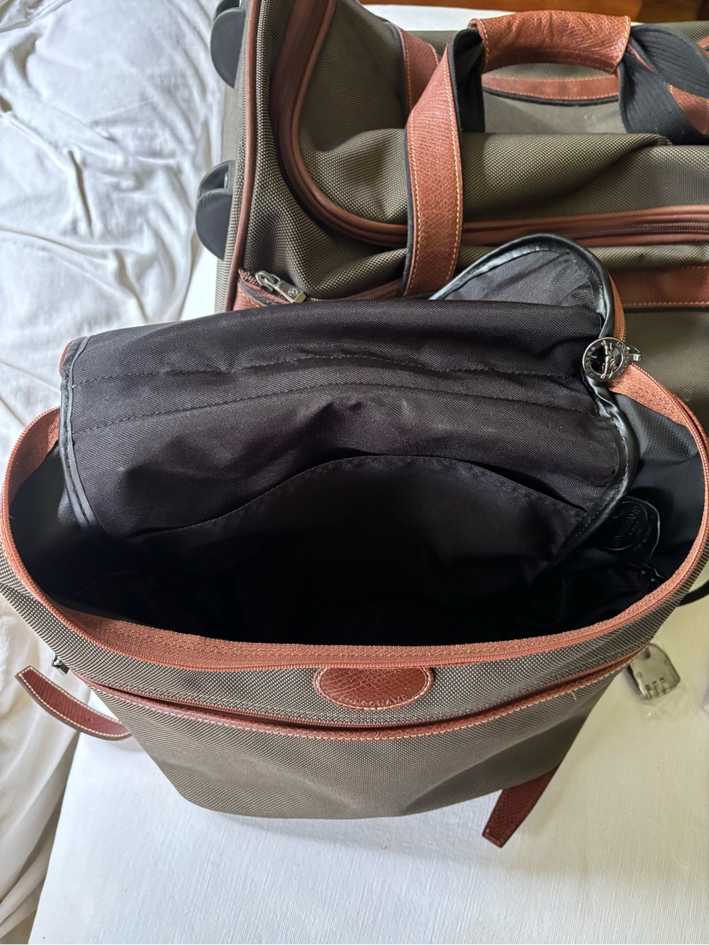 Longchamp Classic Dark Green with Leather Trim Weekend Duffel & Backpack Set - Picture 2 of 8